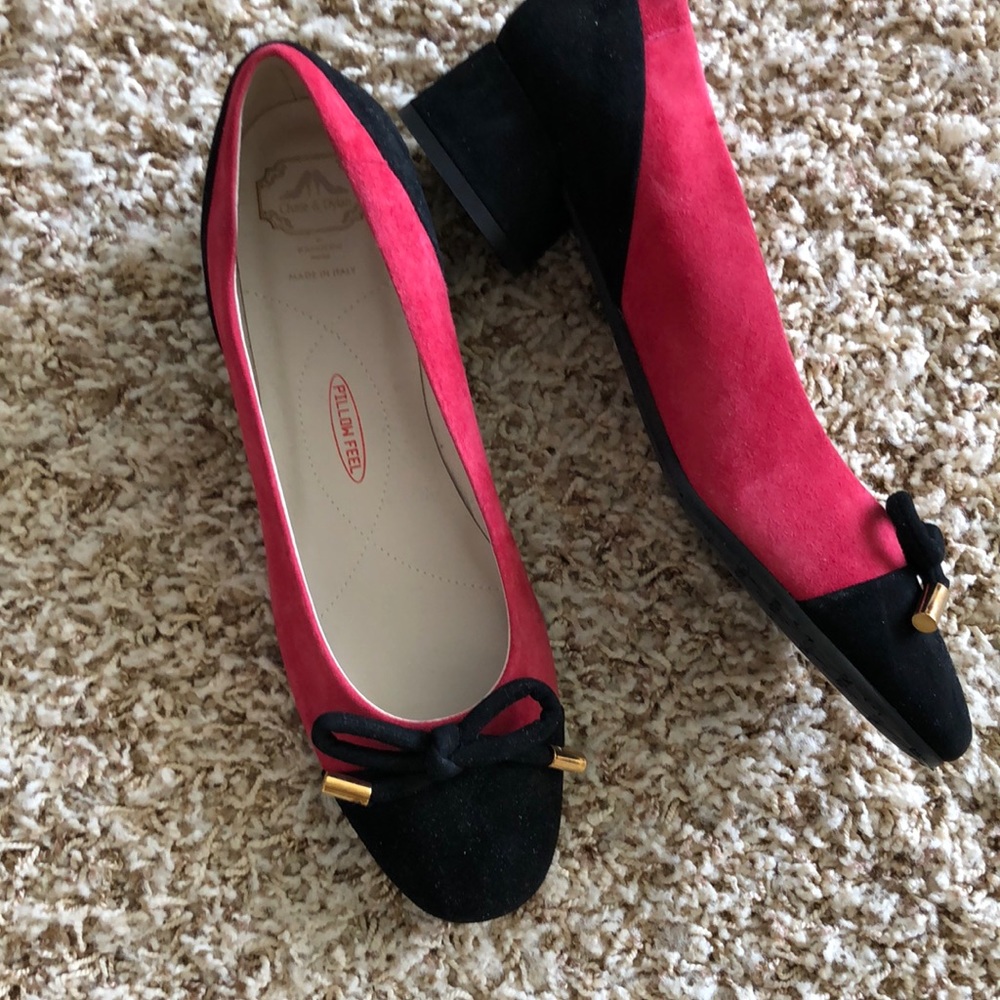 Chase & Dylan by Rangoni black & red suede shoes, size 9M
